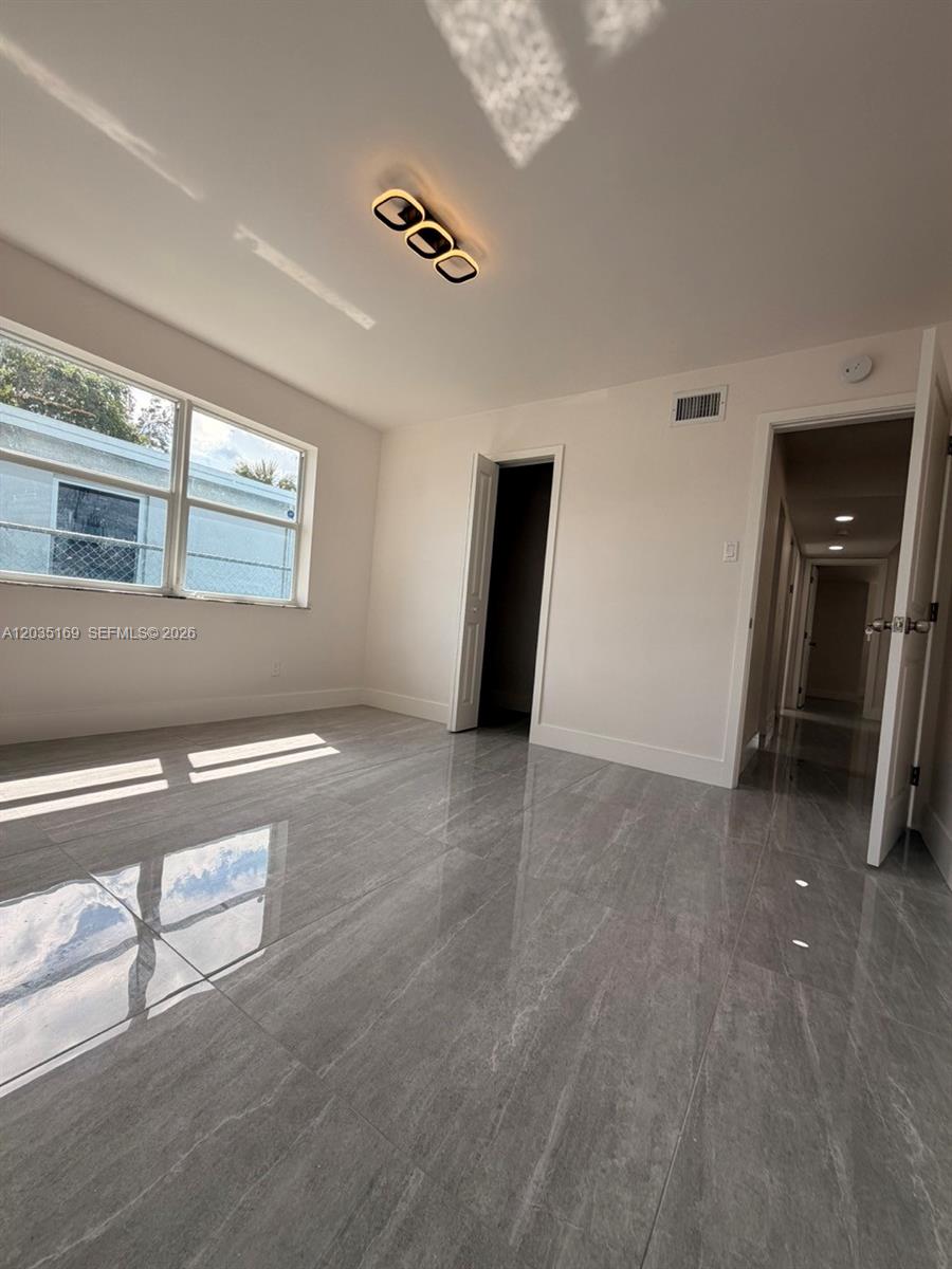 809 Nw 12th Avenue Property Photo 10