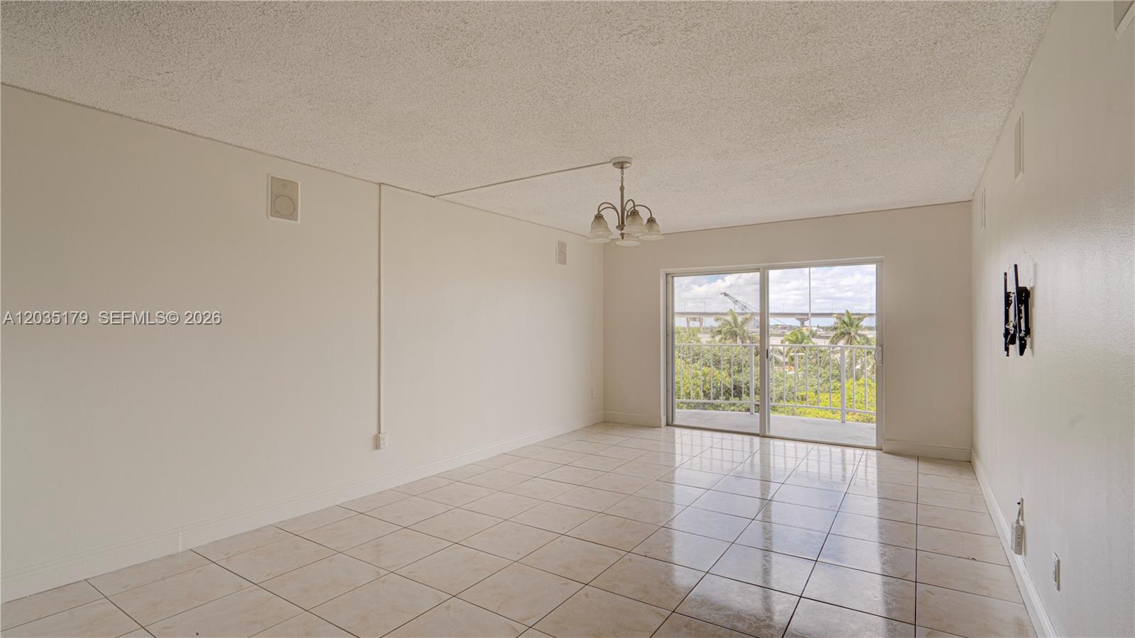 A12035179 Property Photo 6