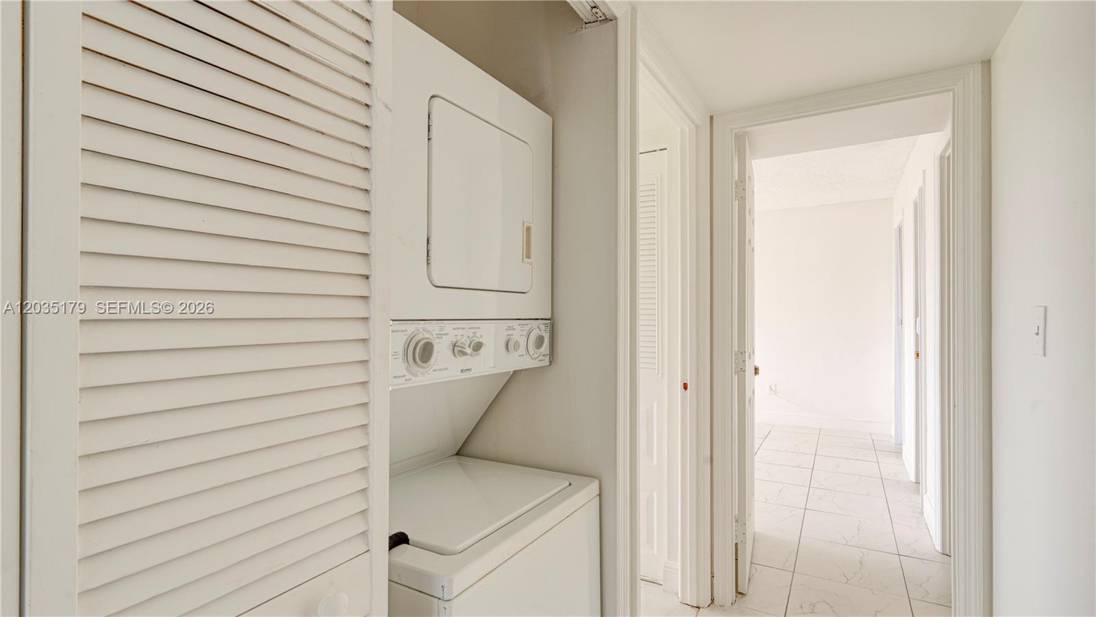 A12035179 Property Photo 20