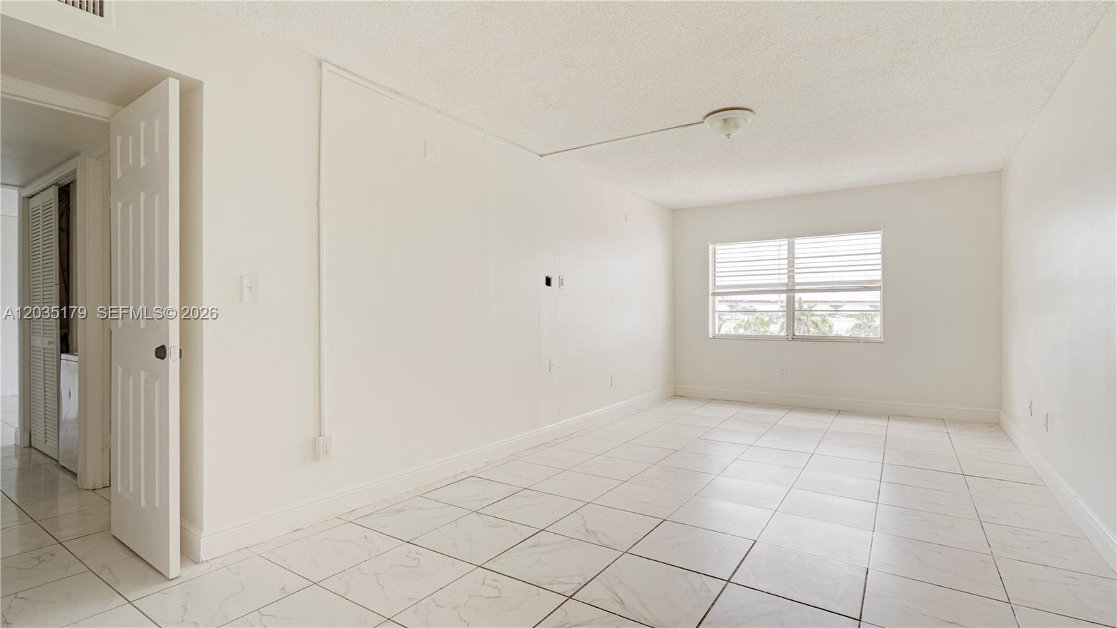 A12035179 Property Photo 29