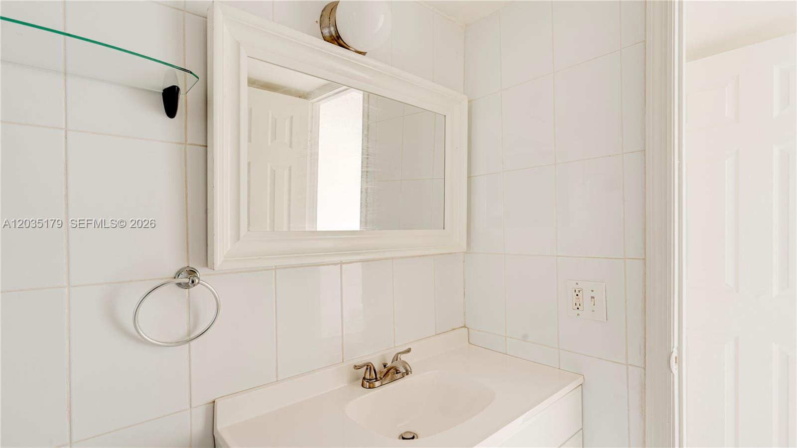 A12035179 Property Photo 34