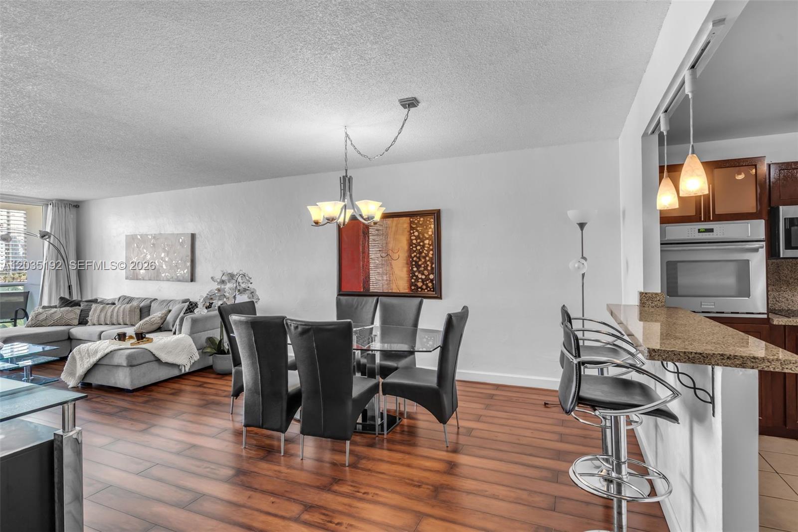 19370 Collins Avenue 823 Property Photo 4