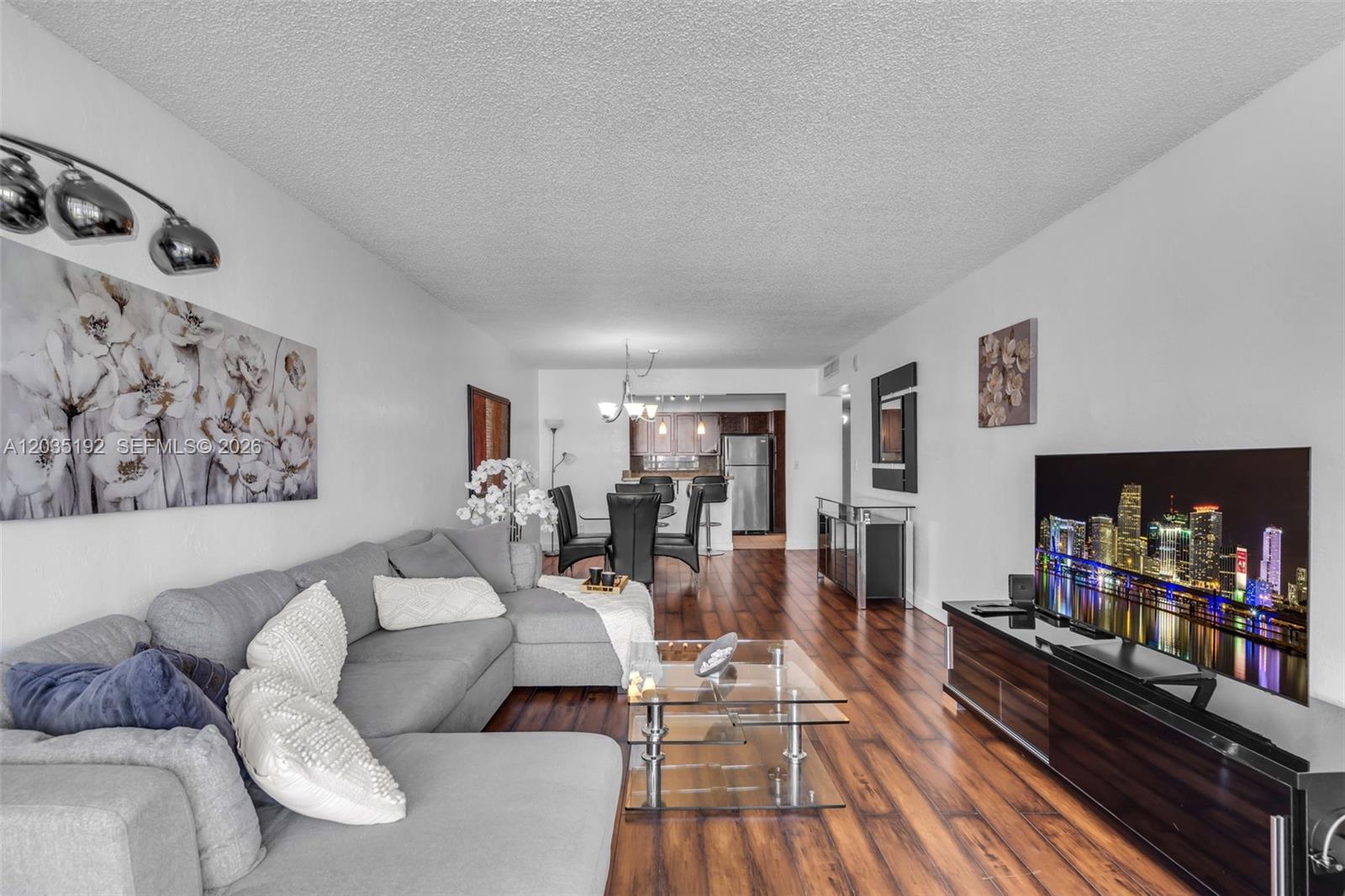19370 Collins Avenue 823 Property Photo 7