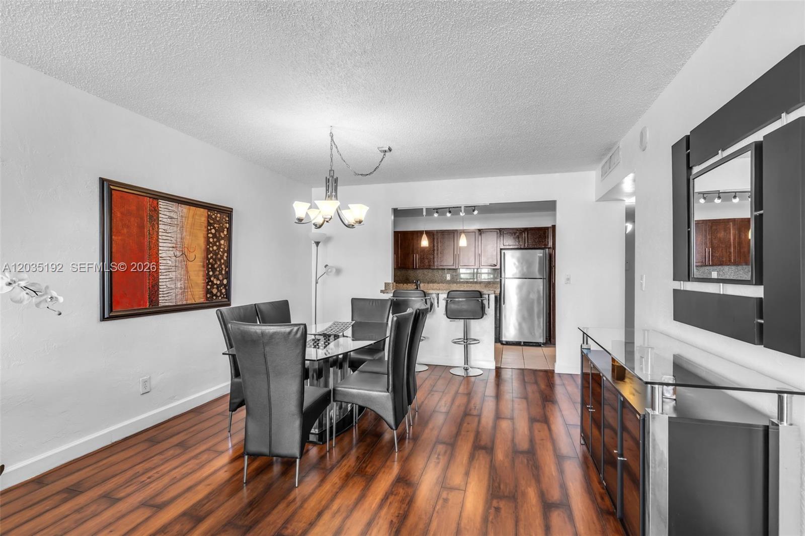 19370 Collins Avenue 823 Property Photo 8