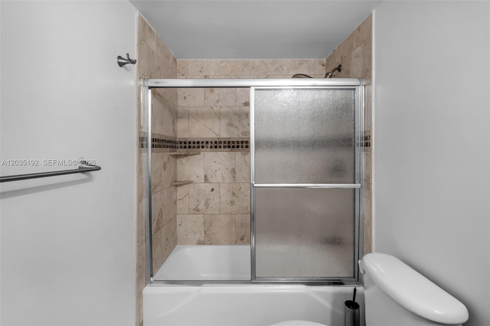 19370 Collins Avenue 823 Property Photo 16