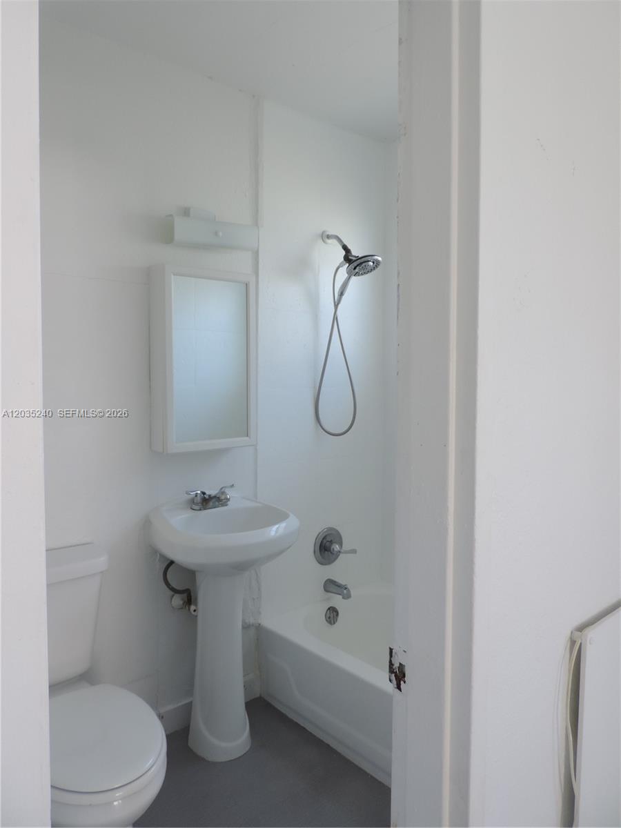 3615 Thomas Avenue 11 Property Photo 15