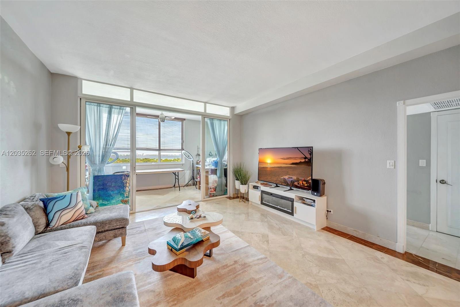 5005 Collins Avenue Ph02 Property Photo 7