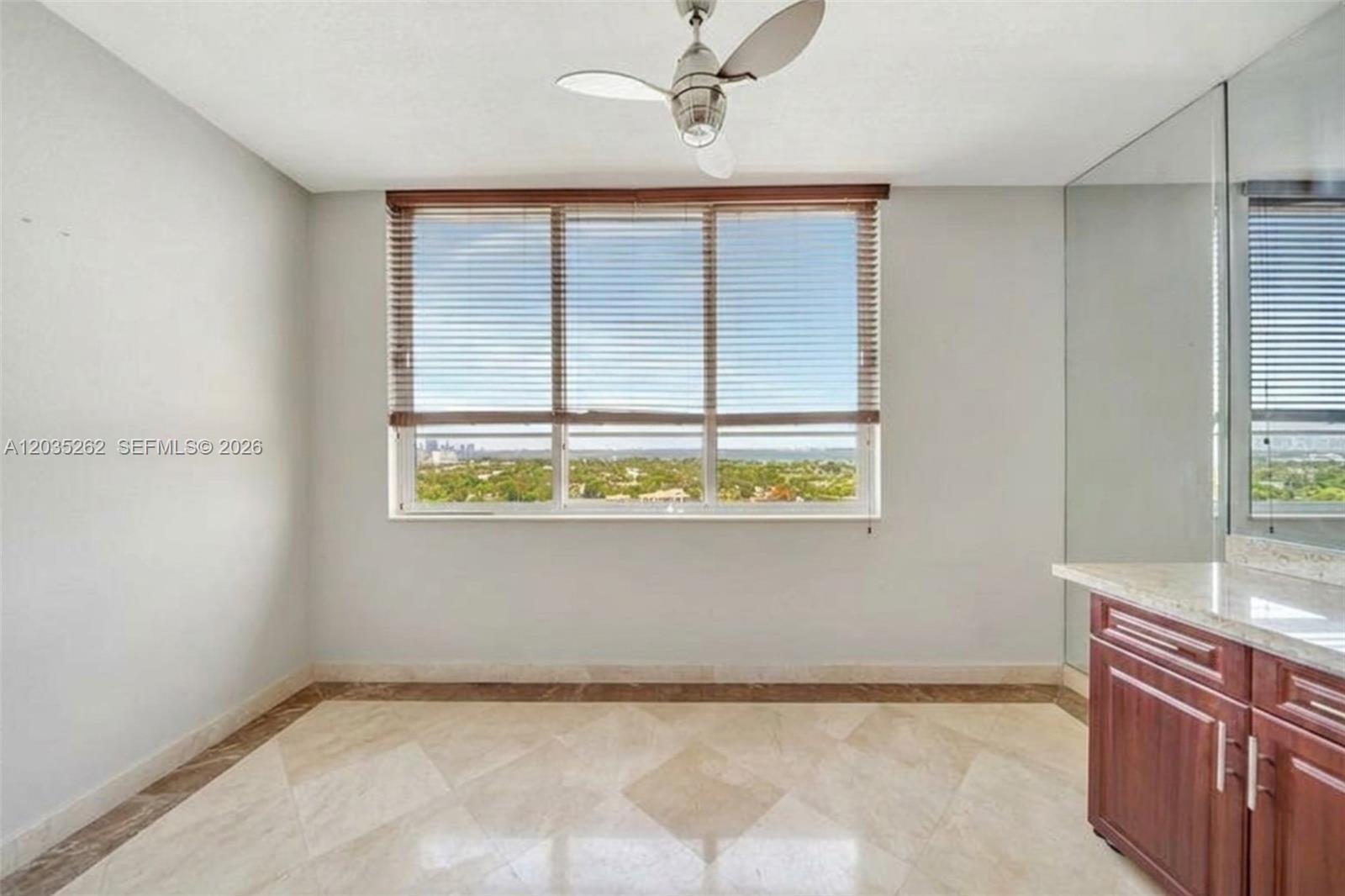 5005 Collins Avenue Ph02 Property Photo 10