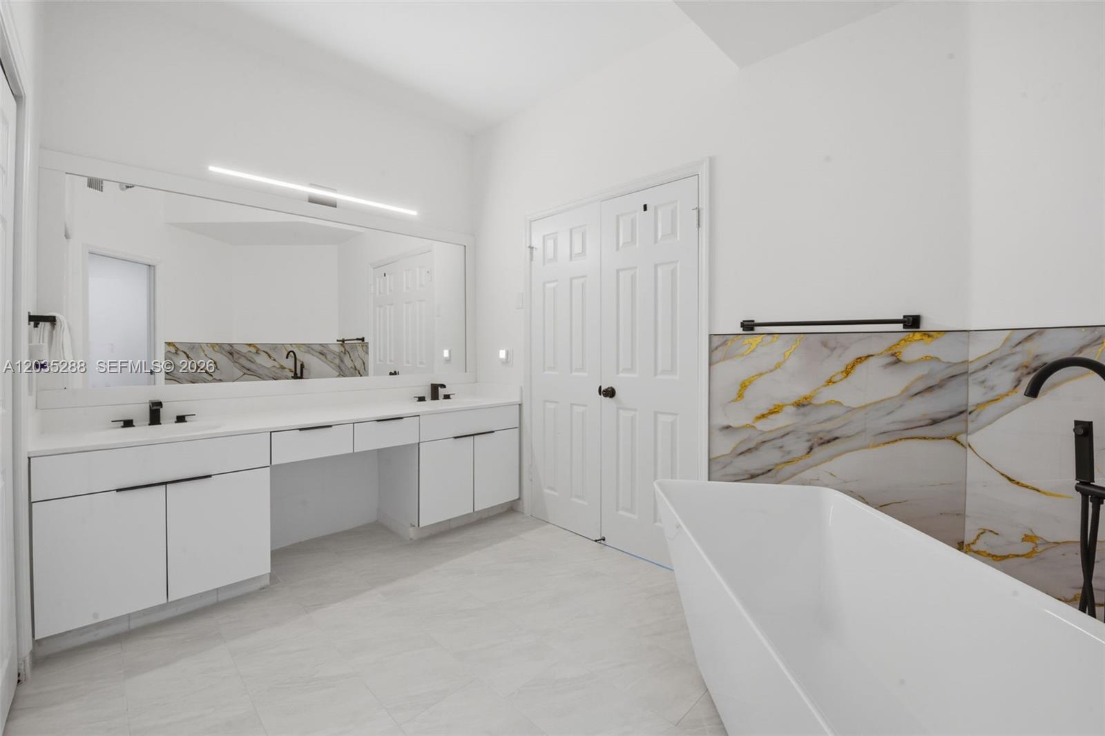 3500 Mystic Pointe Drive Ph5 Property Photo 14