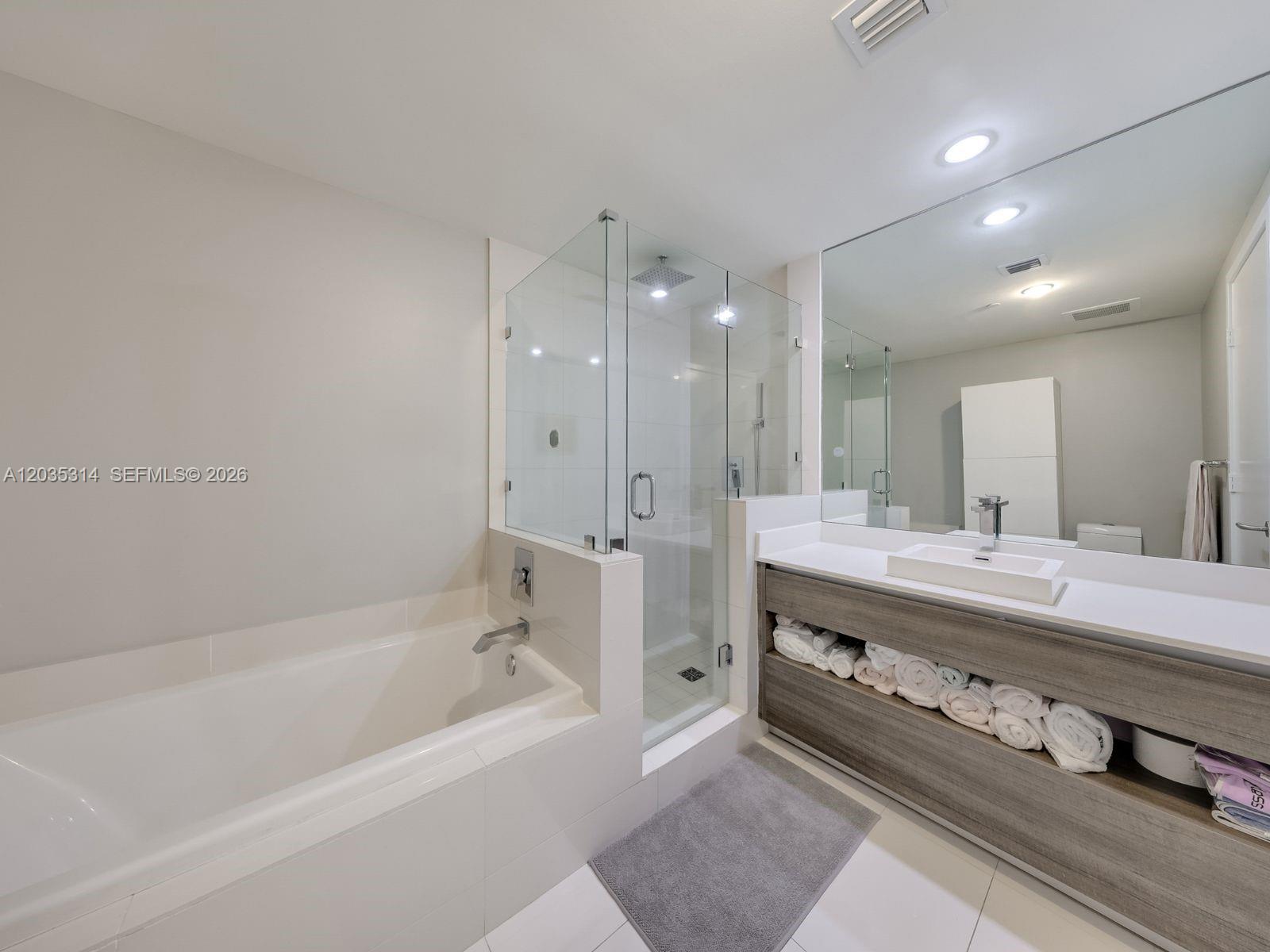 1100 S Miami Avenue 3411 Property Photo 13