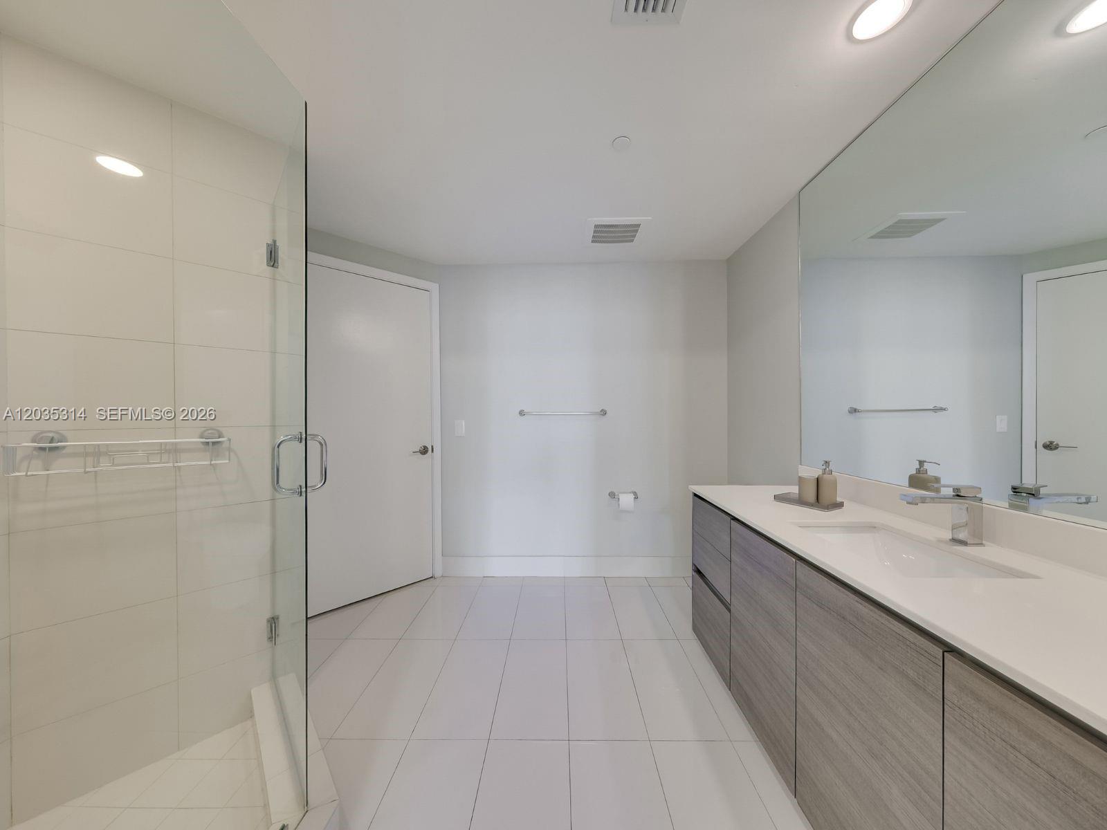 1100 S Miami Avenue 3411 Property Photo 14