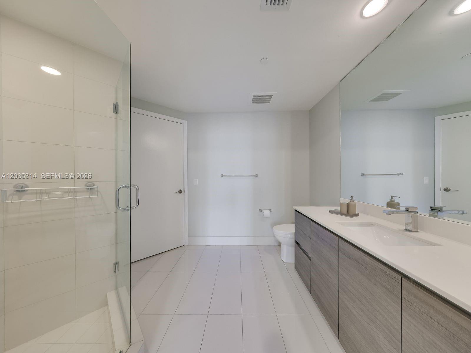 1100 S Miami Avenue 3411 Property Photo 15