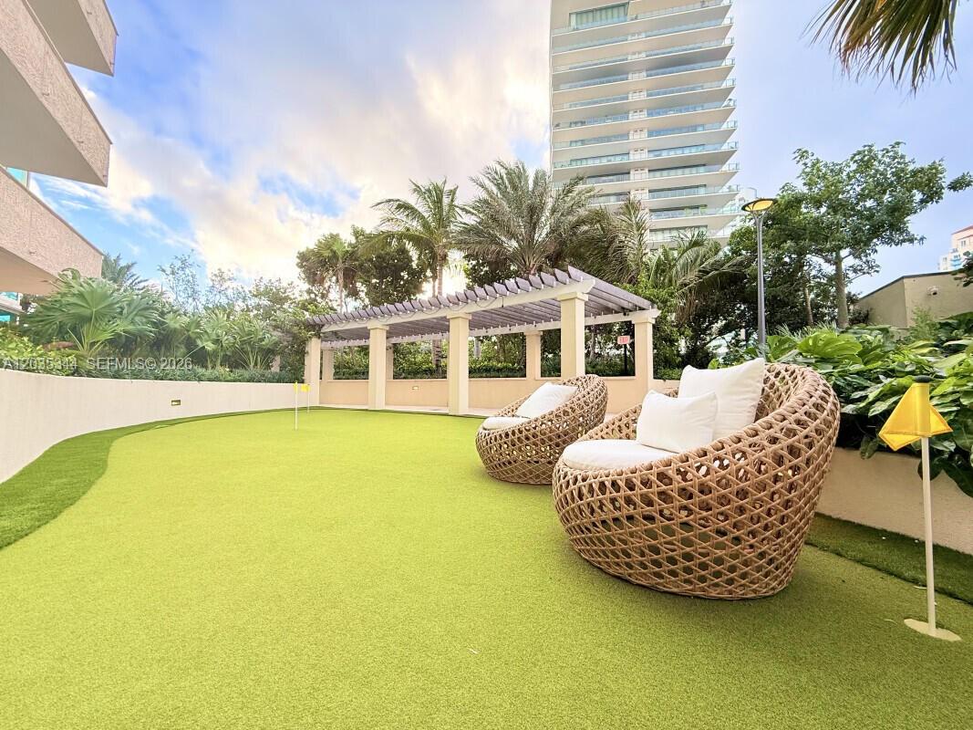 400 S Pointe Drive 307 Property Photo 25