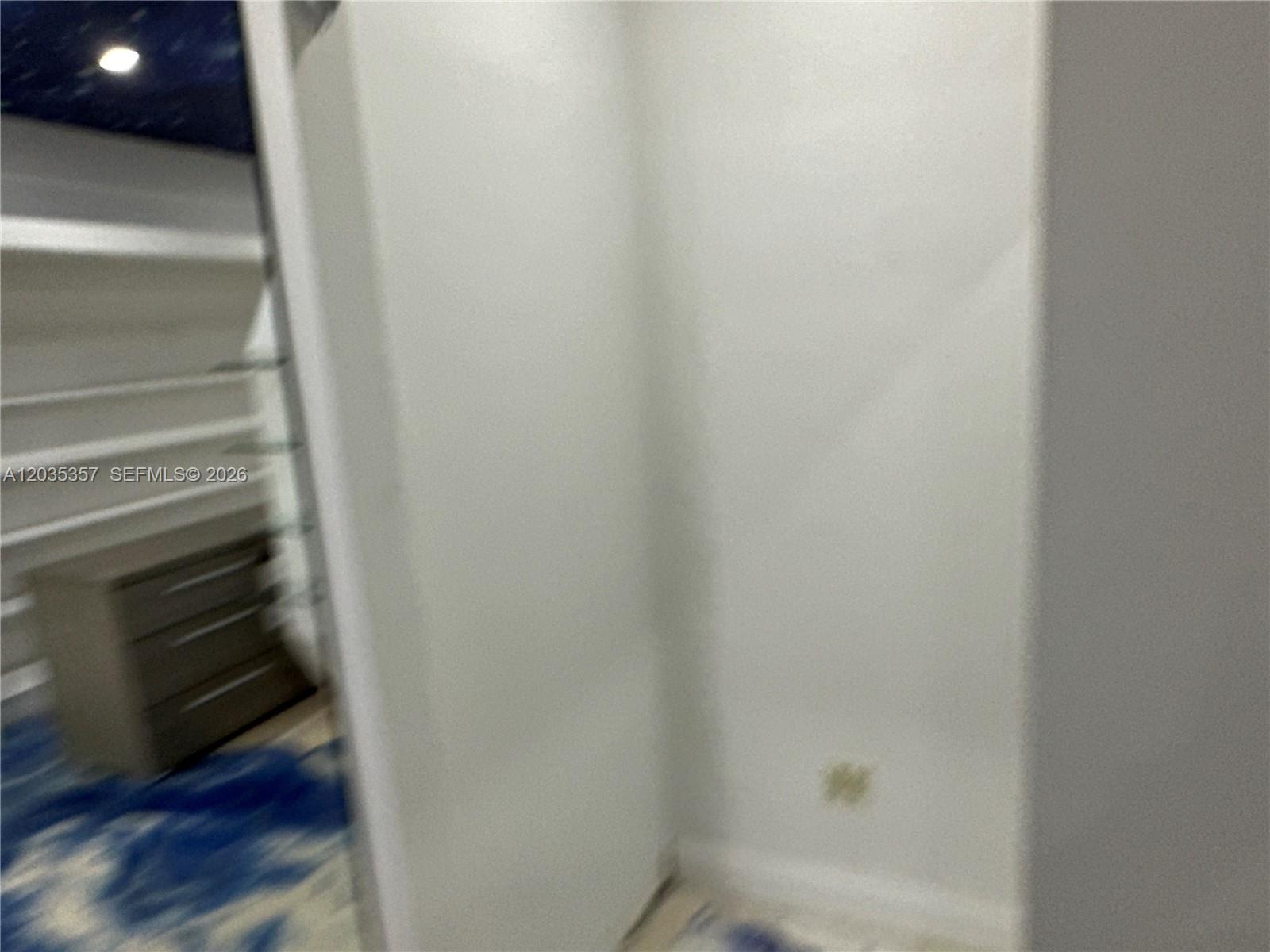 142 Hialeah Drive Property Photo 8