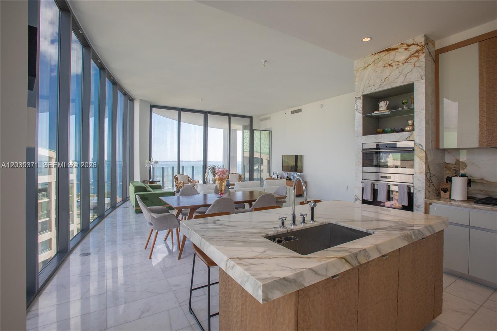 2821 S Bayshore Drive 20D