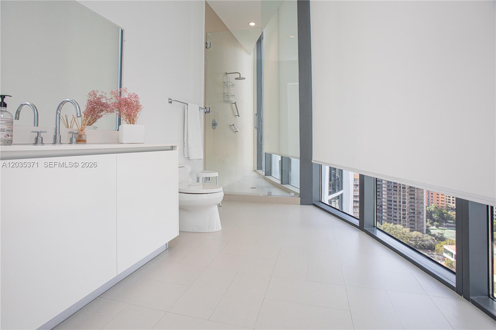 2821 S Bayshore Drive 20d Property Photo 21