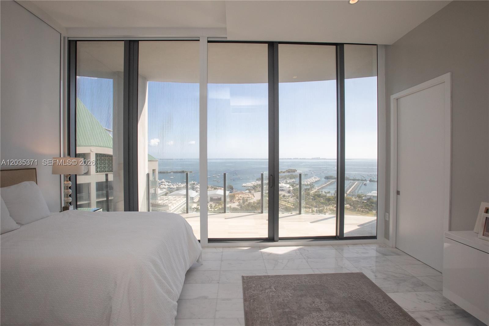 2821 S Bayshore Drive 20d Property Photo 23