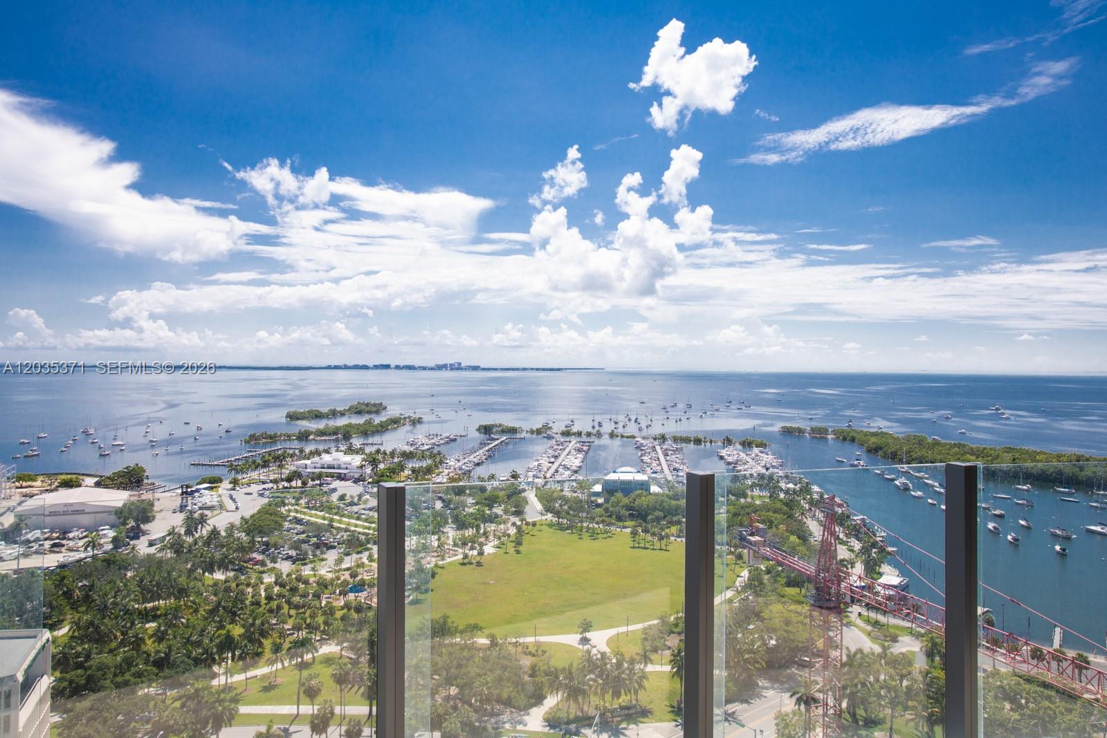 2821 S Bayshore Drive 20d Property Photo 27