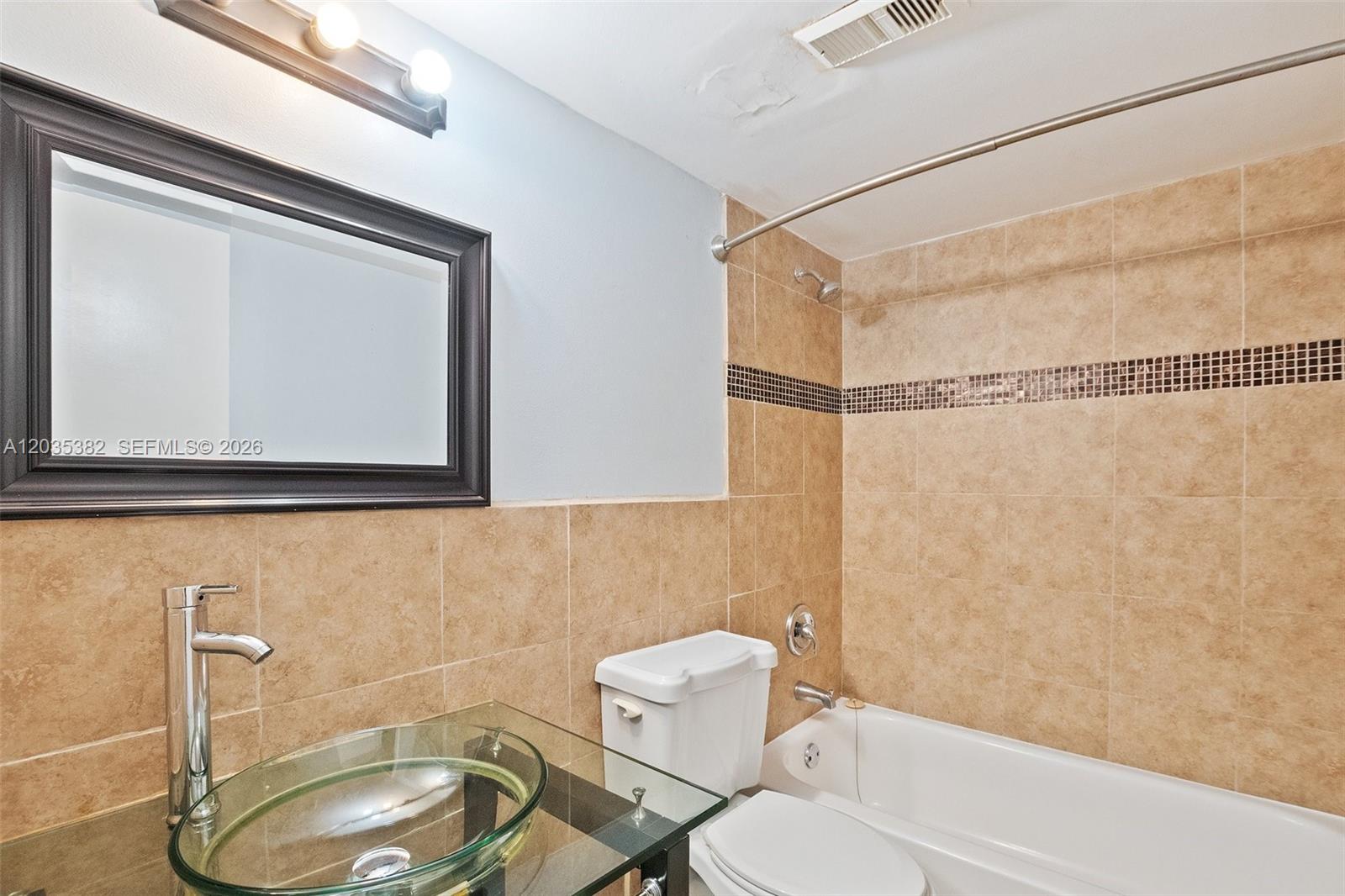 10053 Winding Lake Road 101 Property Photo 24