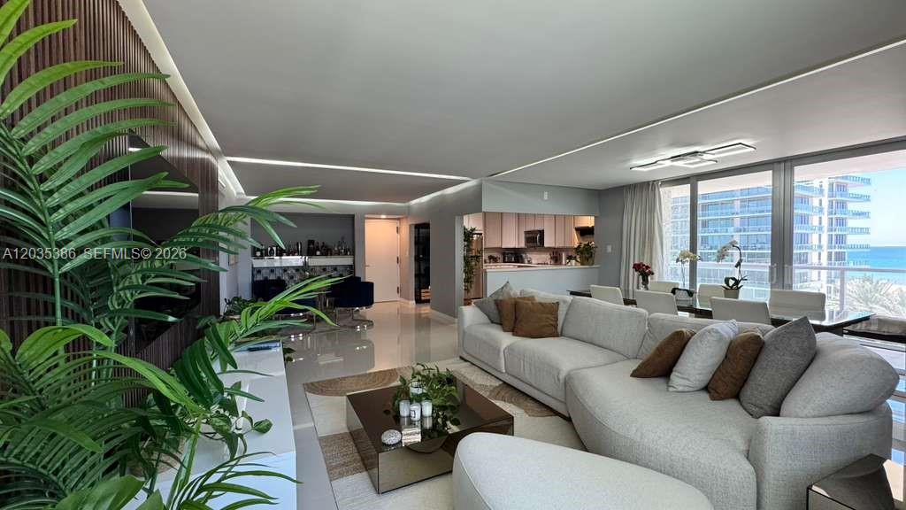 5750 Collins Avenue 7a Property Photo 1