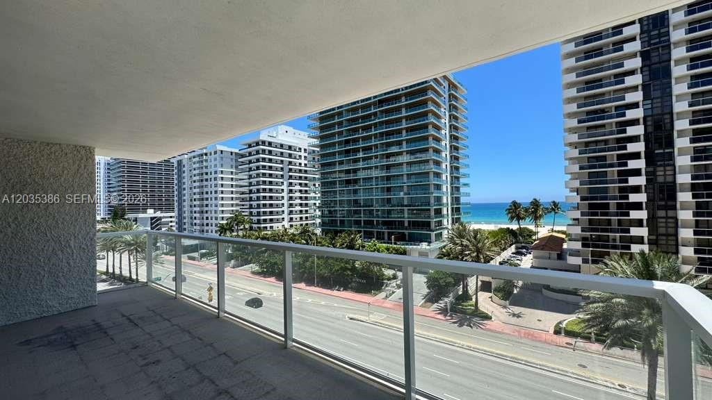 5750 Collins Avenue 7a Property Photo 20