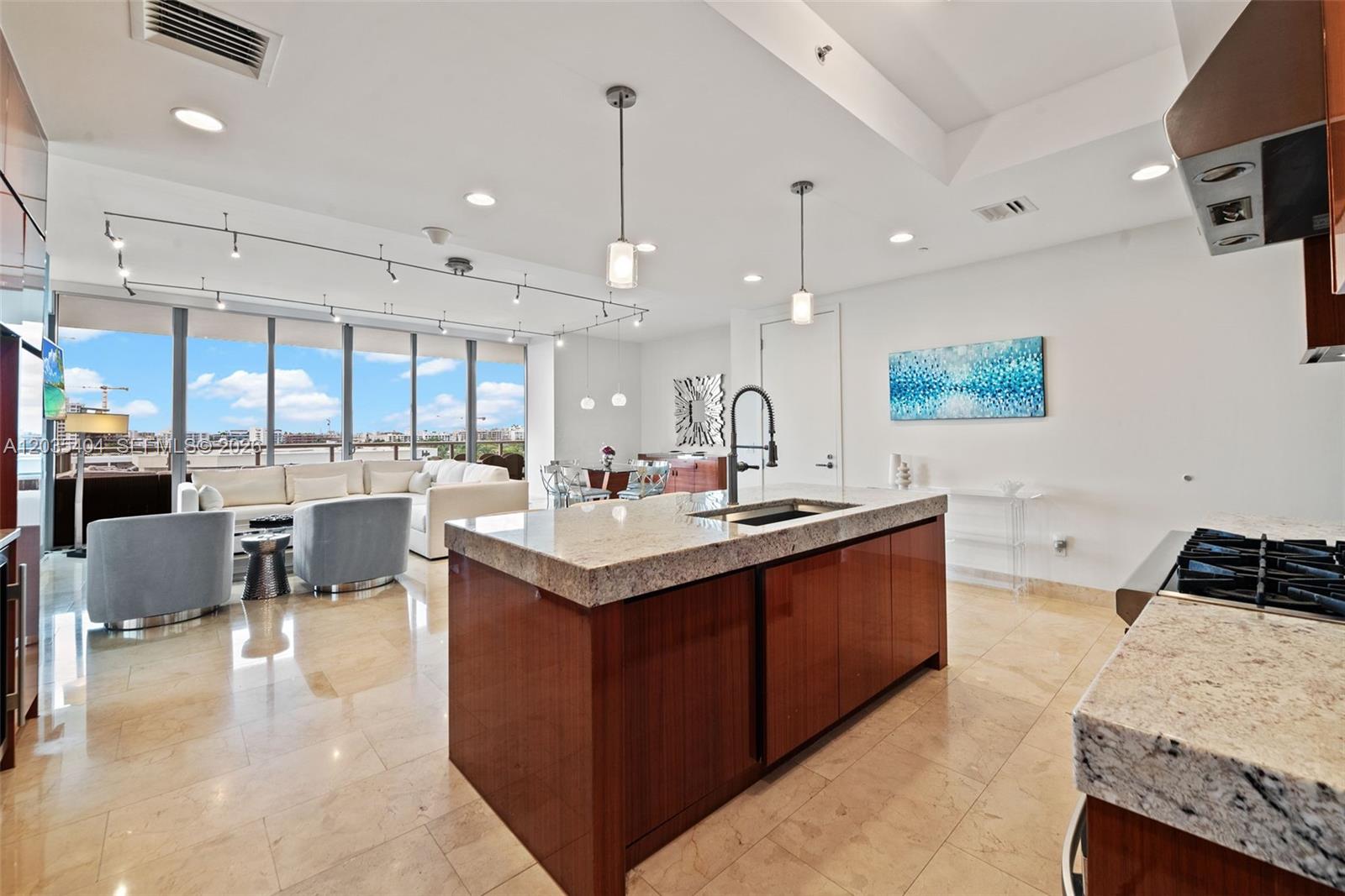 9705 Collins Avenue 605n Property Photo 10