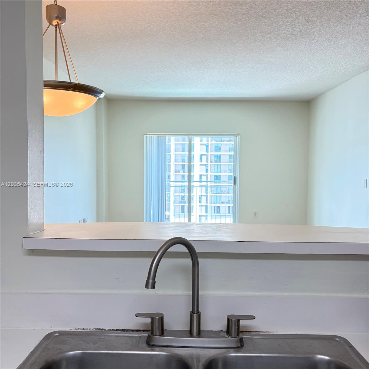 50 Menores Avenue 807 Property Photo 6