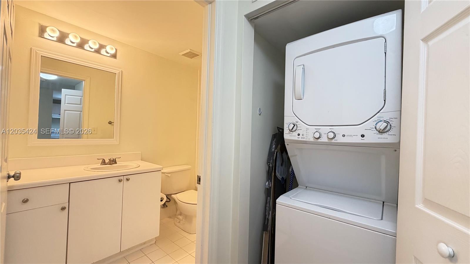 50 Menores Avenue 807 Property Photo 11