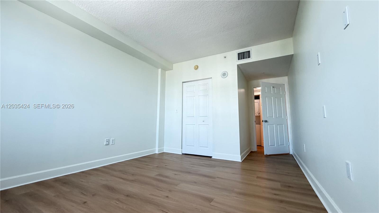 50 Menores Avenue 807 Property Photo 14