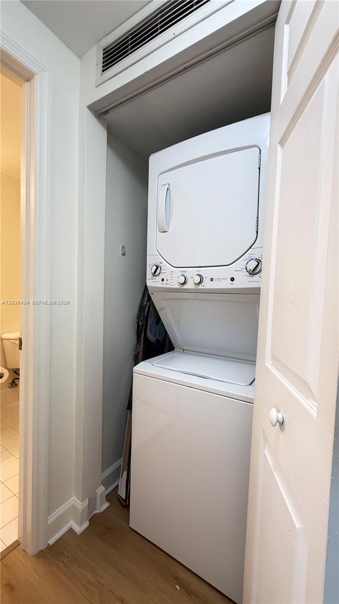 50 Menores Avenue 807 Property Photo 16