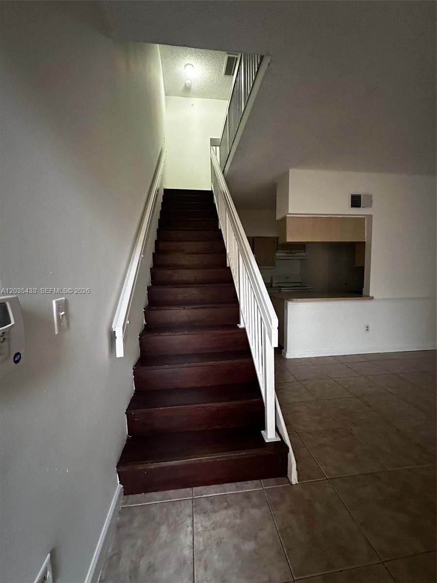18356 Nw 68th Avenue K Property Photo 10