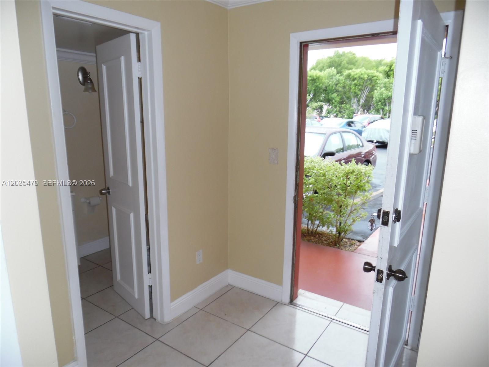 1501 Ne 191st Street C107 Property Photo 4