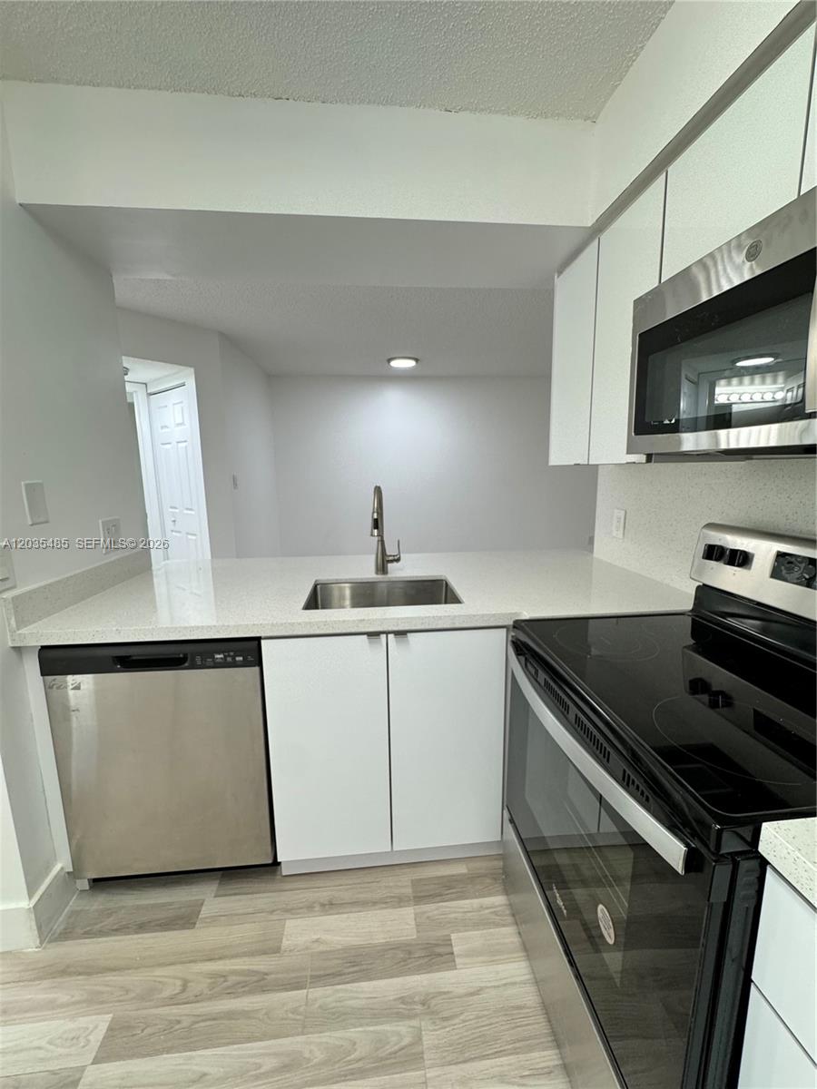 A12035485 Property Photo 3