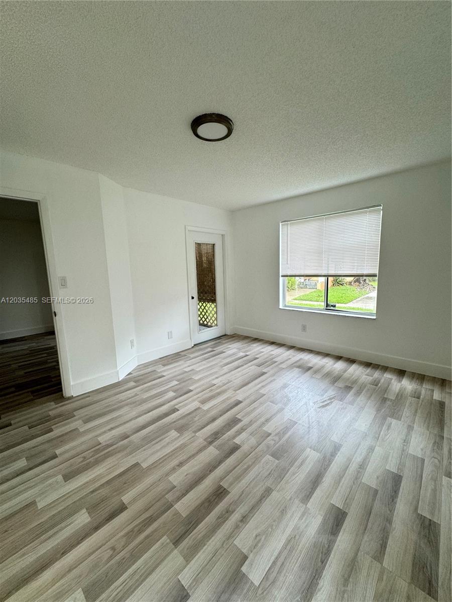 A12035485 Property Photo 8