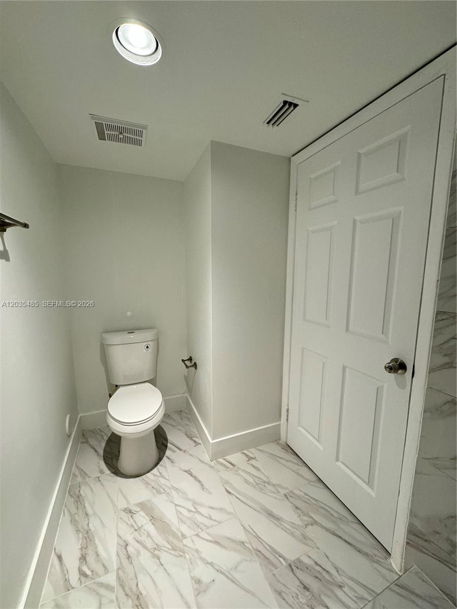 A12035485 Property Photo 10