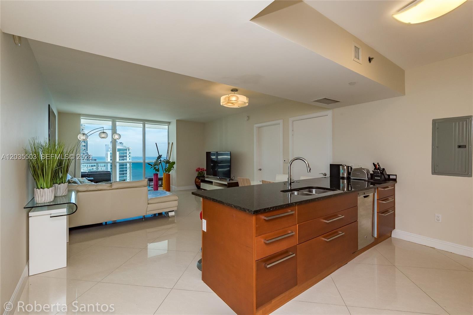 1830 S Ocean Drive 2410 Property Photo 5