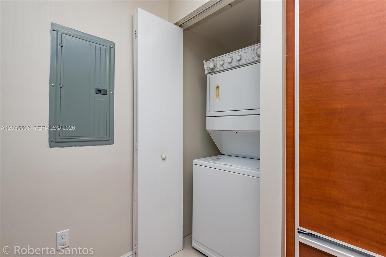 1830 S Ocean Drive 2410 Property Photo 9