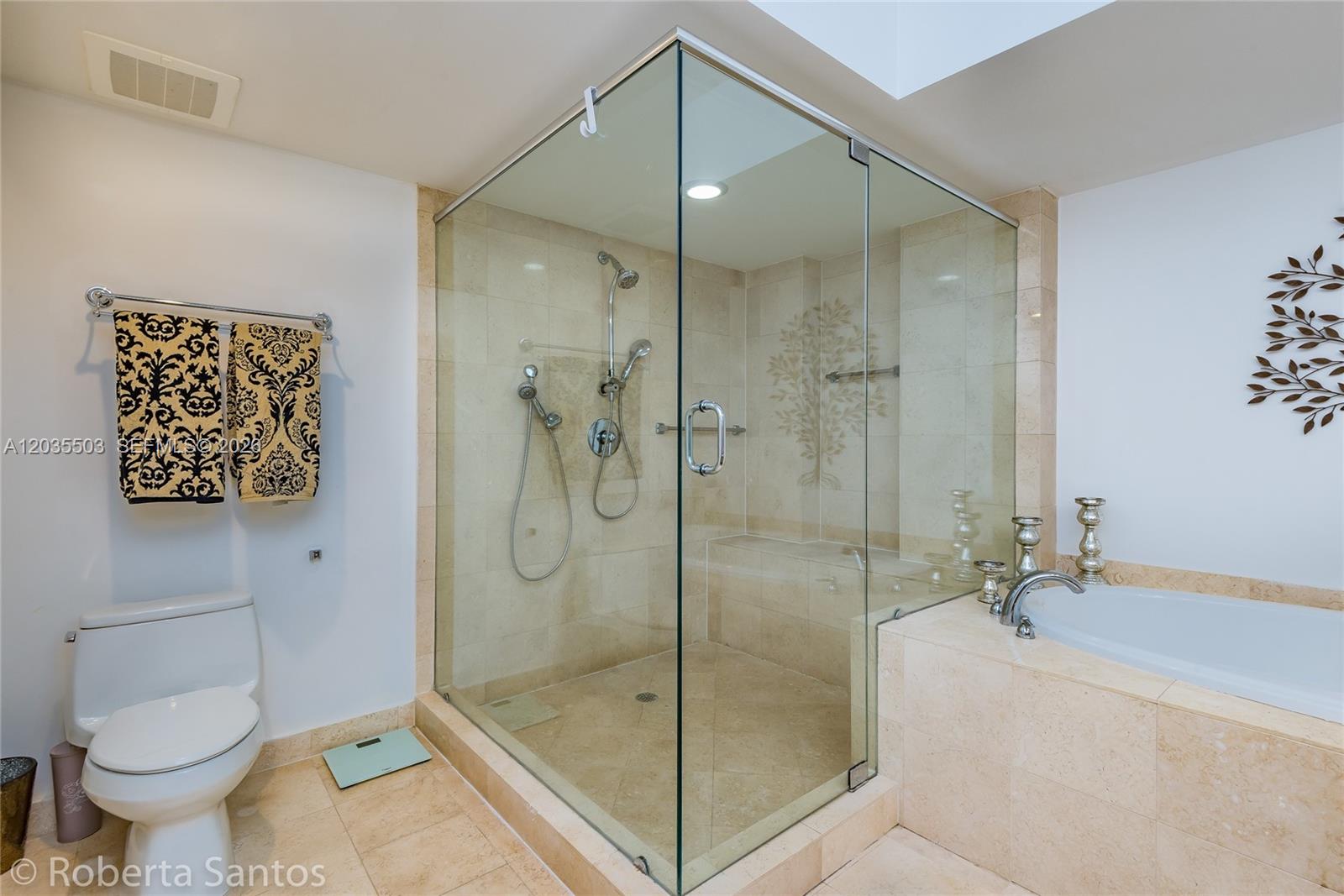 1830 S Ocean Drive 2410 Property Photo 18