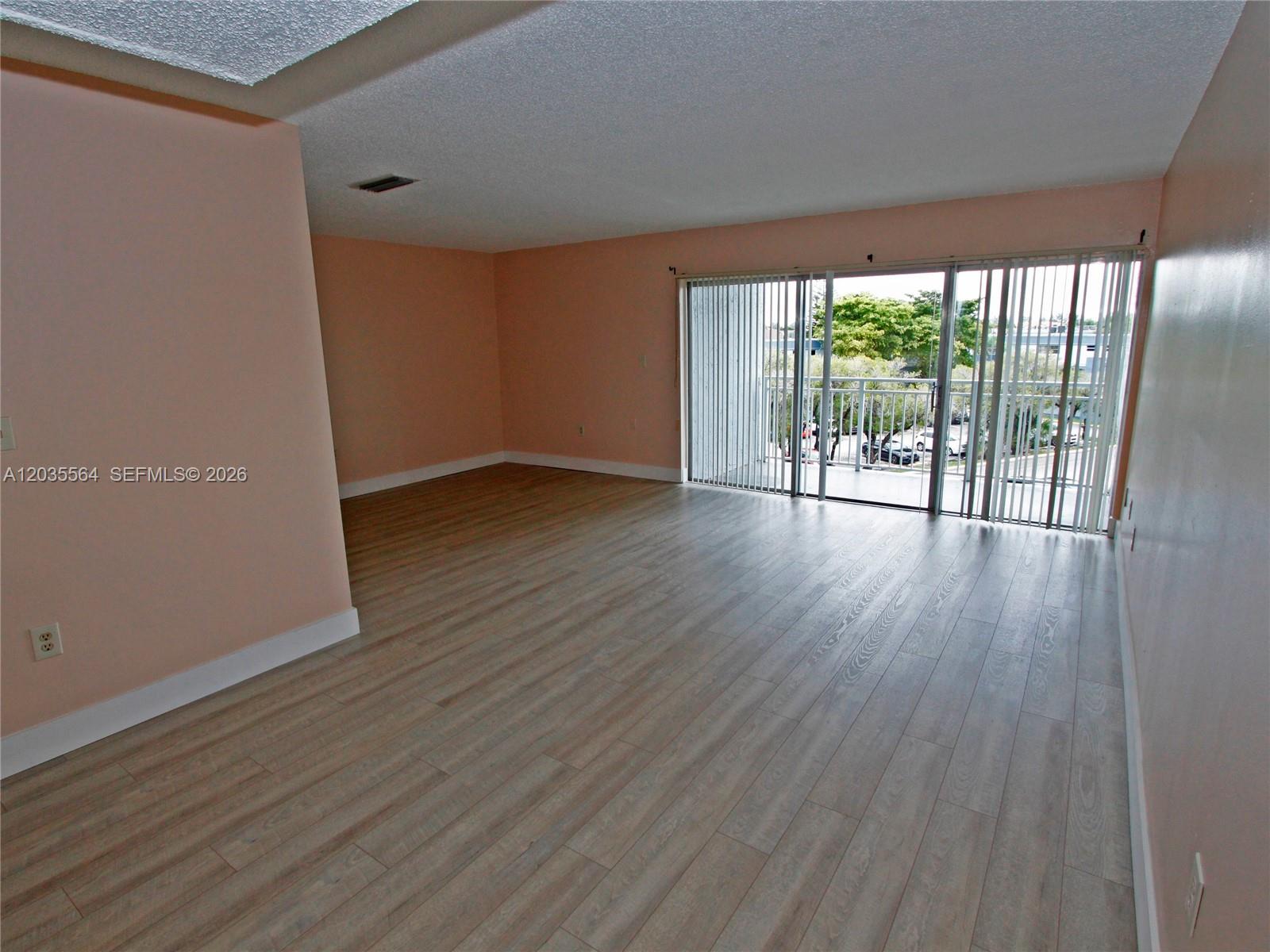 9351 Fontainebleau Boulevard B403 Property Photo 6