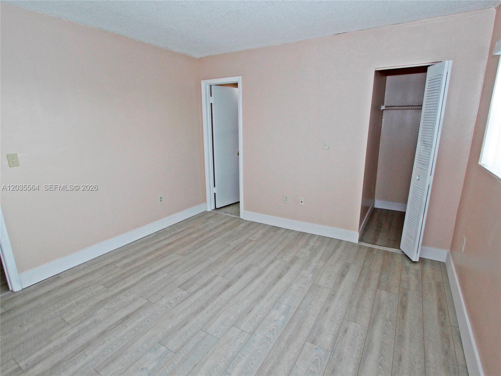 9351 Fontainebleau Boulevard B403 Property Photo 20