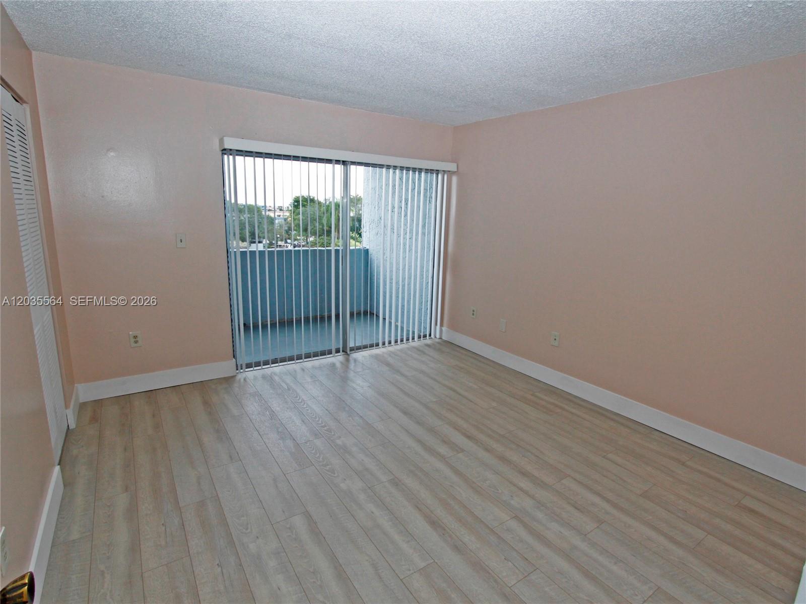 9351 Fontainebleau Boulevard B403 Property Photo 22