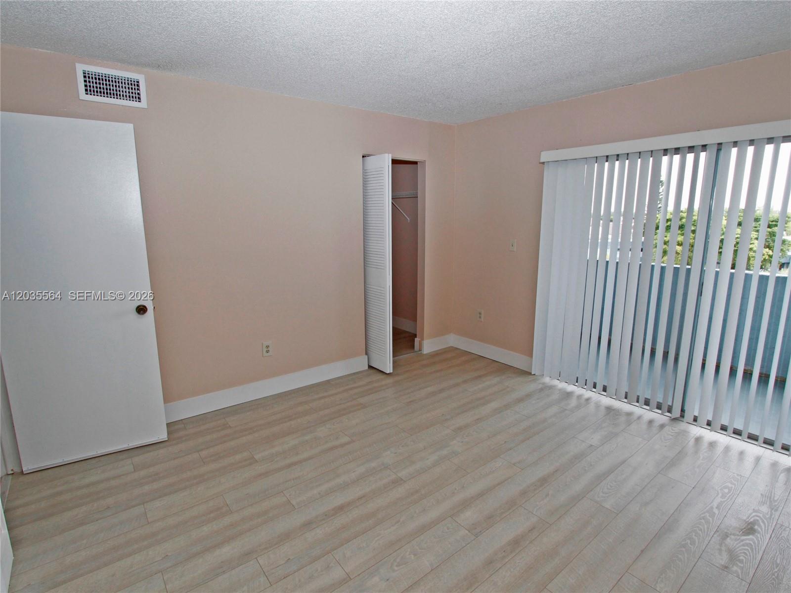 9351 Fontainebleau Boulevard B403 Property Photo 24