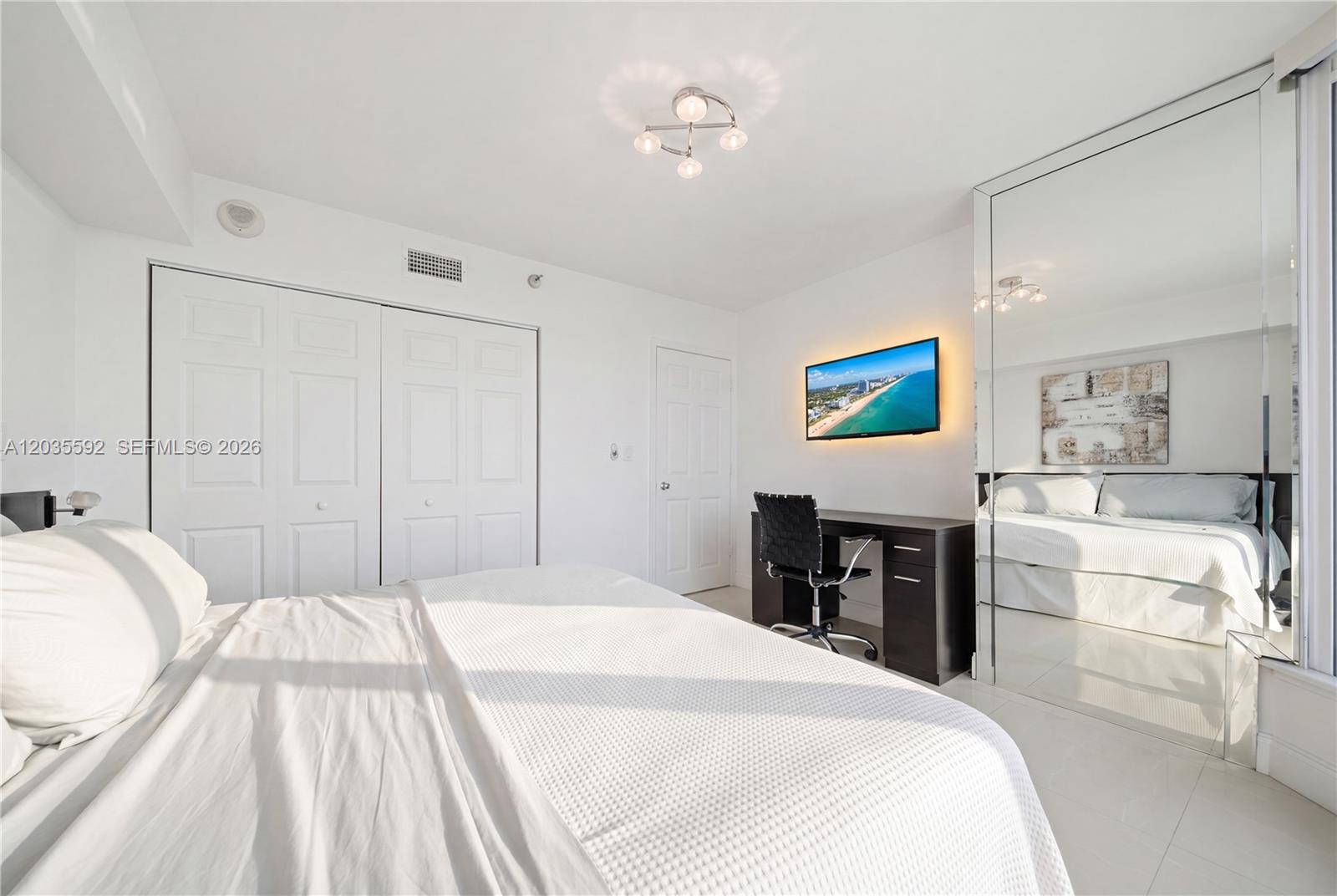 3530 Mystic Pointe Drive 2013 Property Photo 16