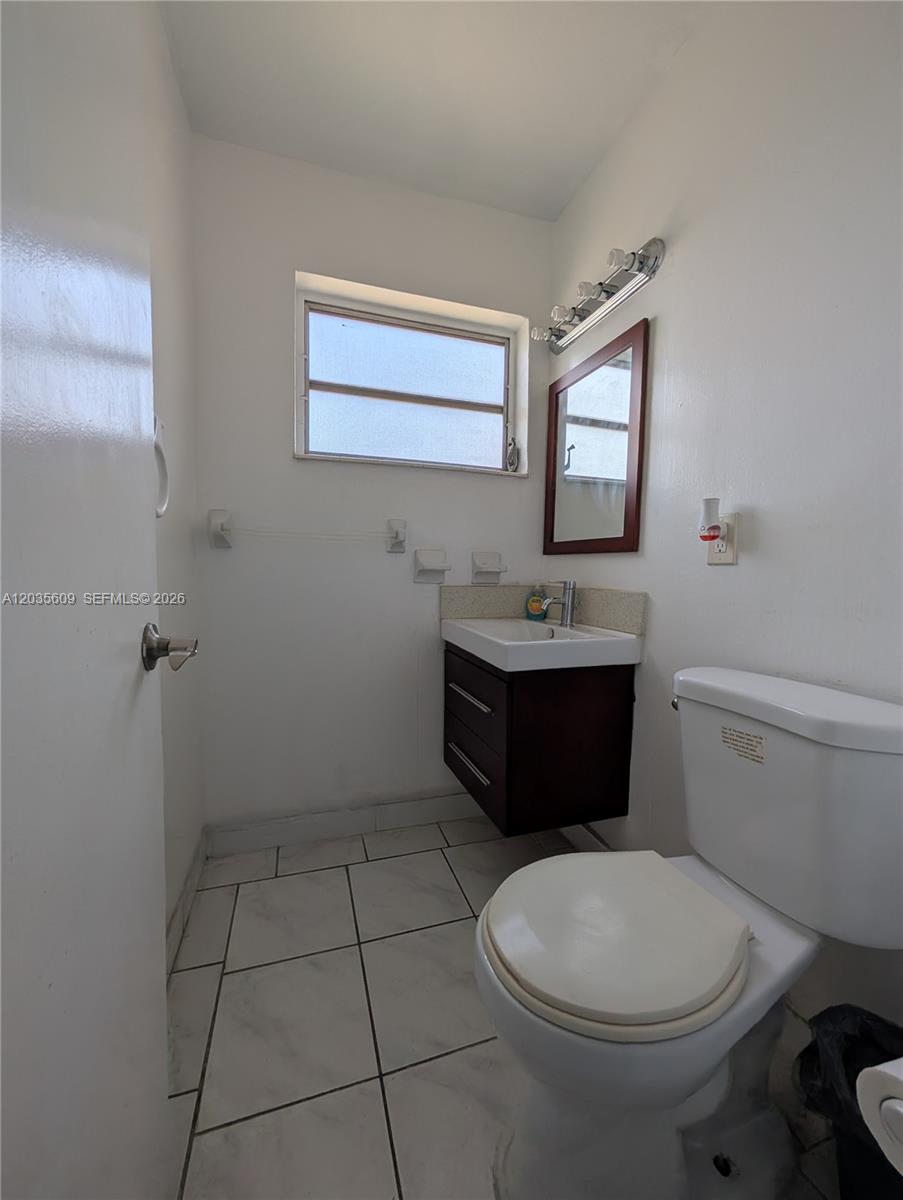 19080 Ne 3rd Court 311 Property Photo 9