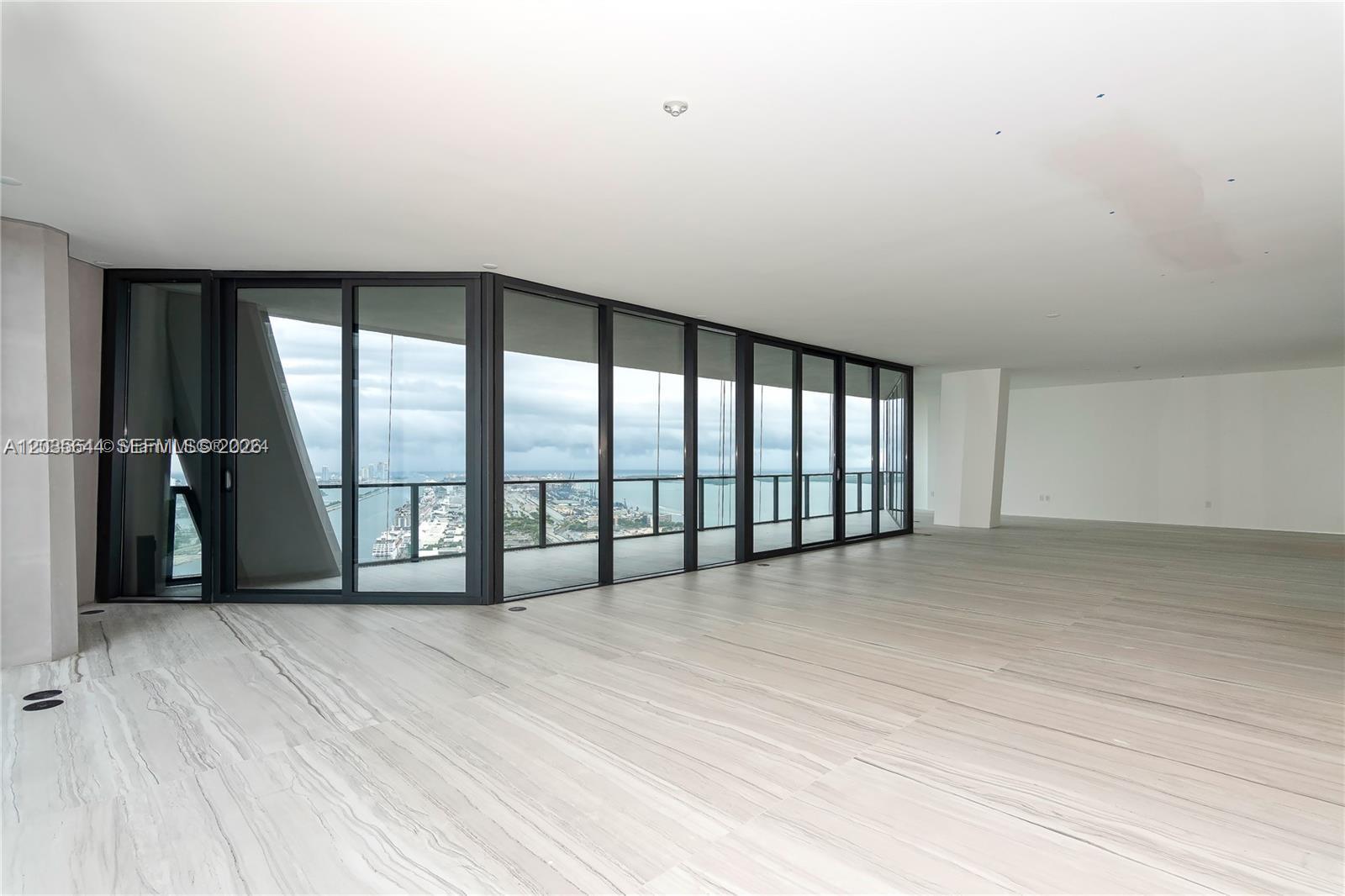 1000 Biscayne Boulevard 4802 Property Photo 5