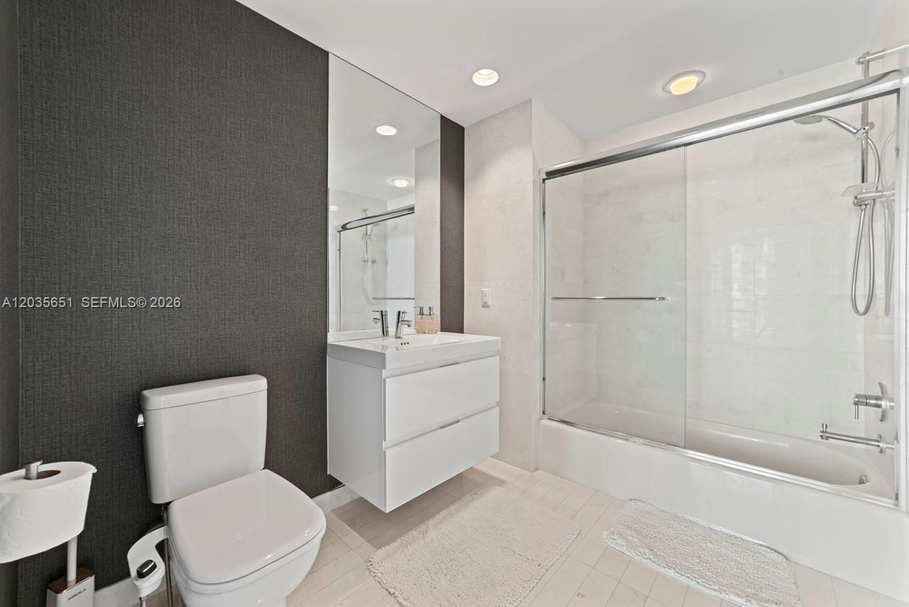17111 Biscayne Boulevard 503 Property Photo 23