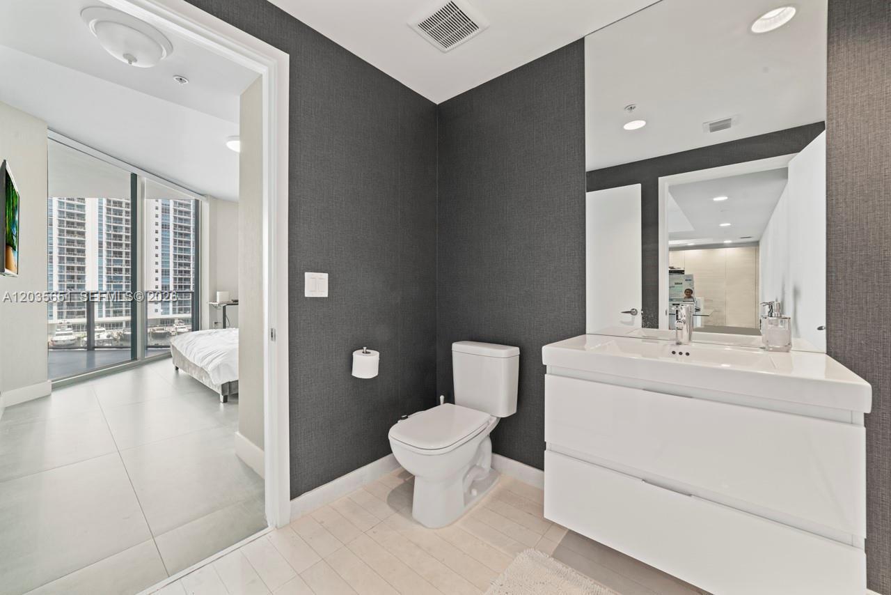 17111 Biscayne Boulevard 503 Property Photo 24