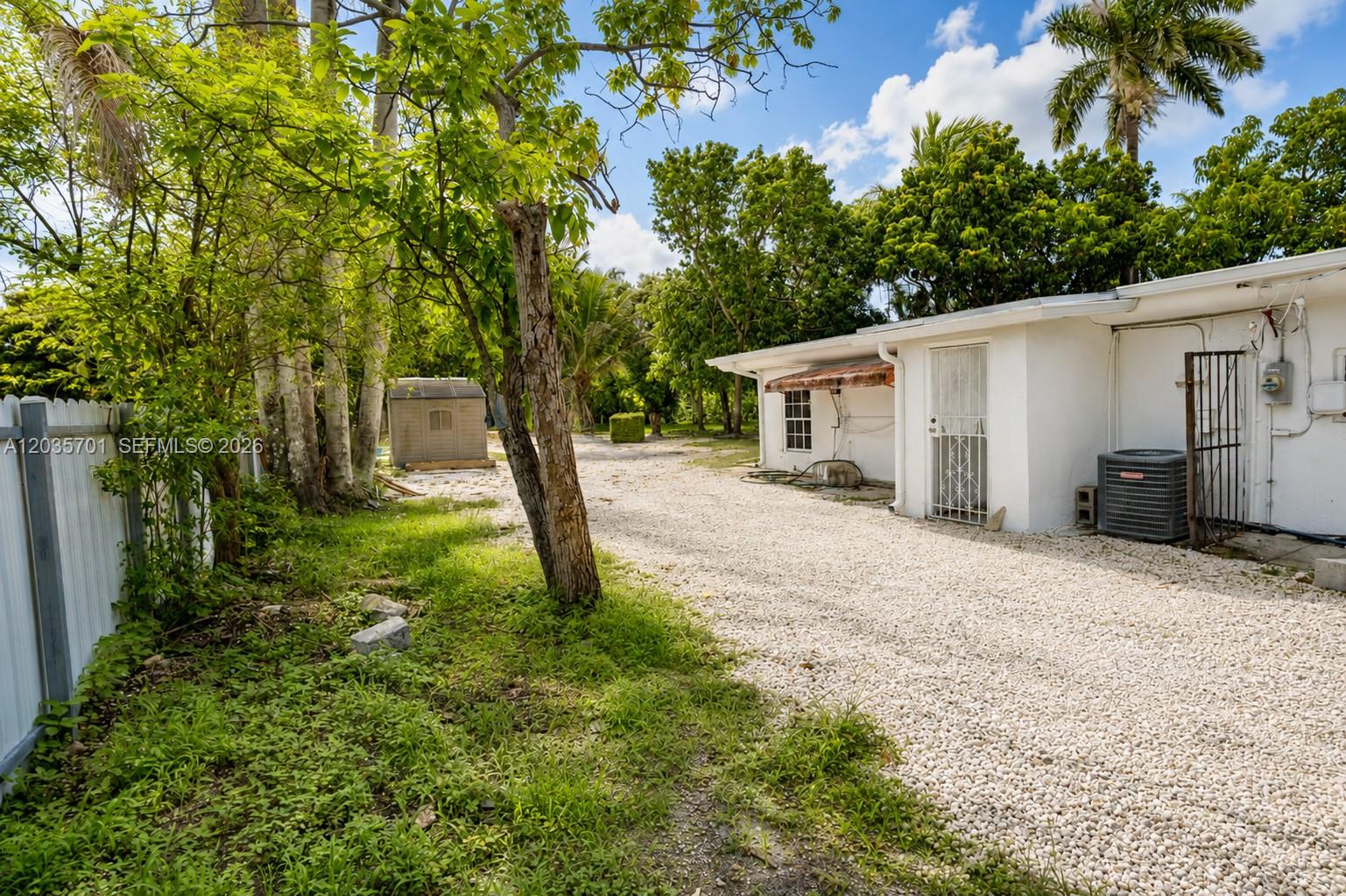 10945 Nw 19th Avenue Property Photo 16