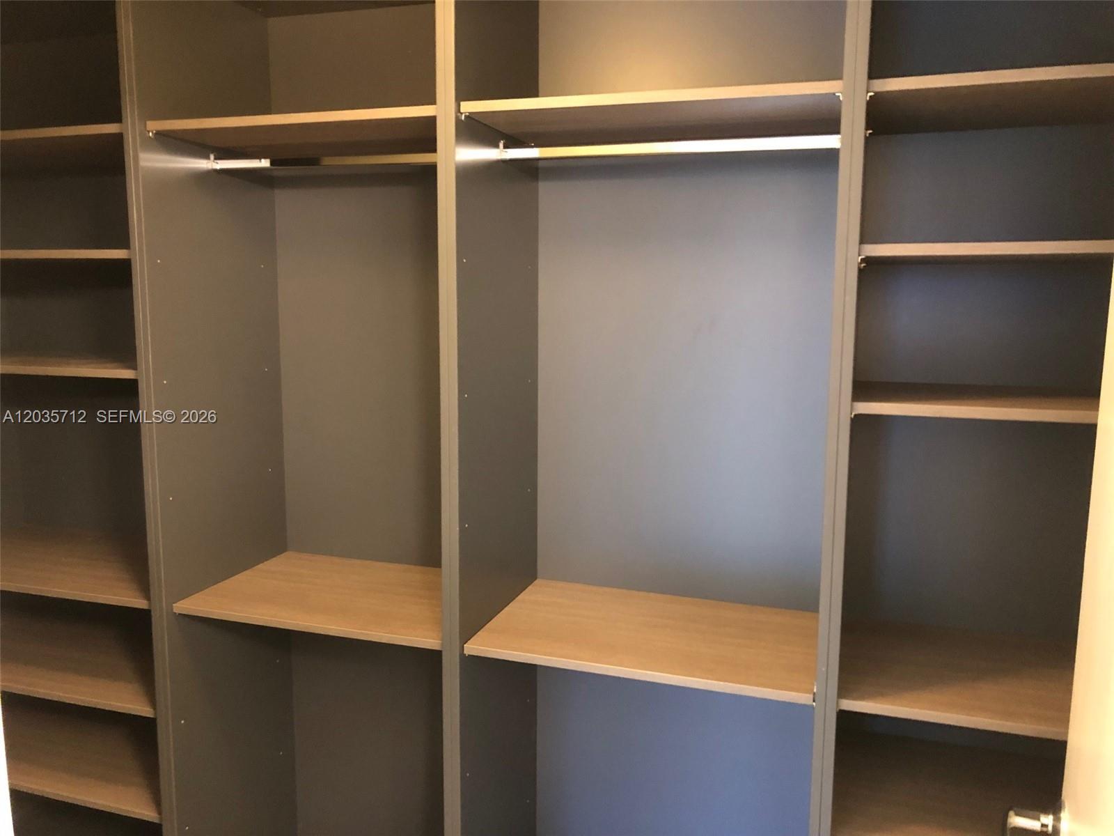 16385 Biscayne Boulevard 519 Property Photo 37