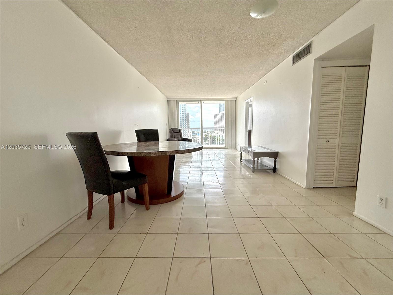 121 Golden Isles Drive 904 Property Photo 4
